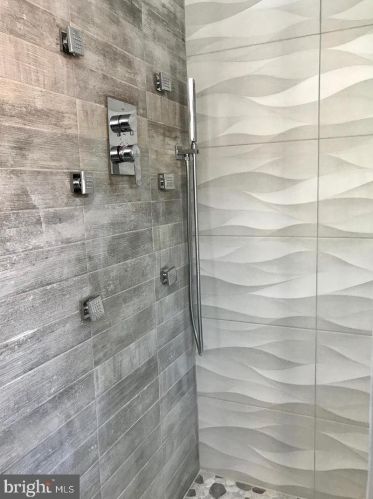 1515 4 St, Philadelphia PA 19148-1303 exterior