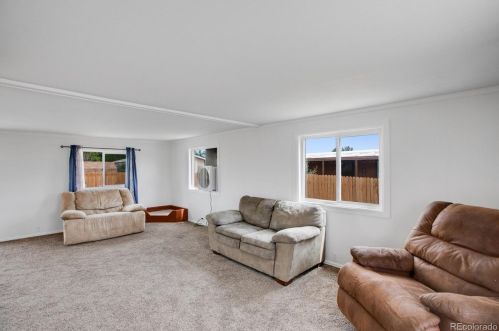 834 Raynolds Ave, Canon City CO 81212-4013 exterior