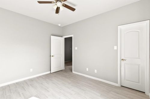 4720 Shackleford St, Fort Worth TX  76119-3563 exterior