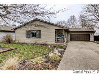 416 State St, Chatham, IL 62629-1608