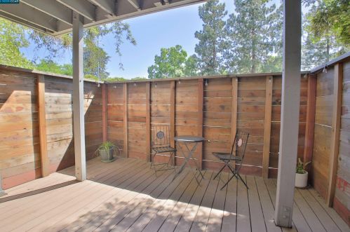 4081 Clayton Rd, Concord CA  94521-2660 exterior