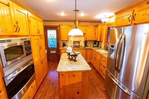 15302 Ben Wiggins Rd, Conroe TX  77303-4805 exterior