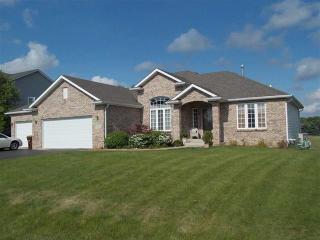1233 Joanne Ter, Byron, IL 61010-9717
