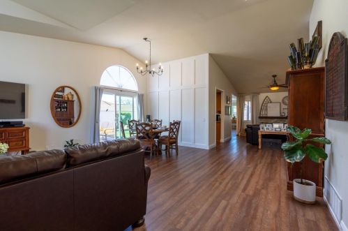 5359 Triple Crown Dr, Bonsall, CA 92003-3516