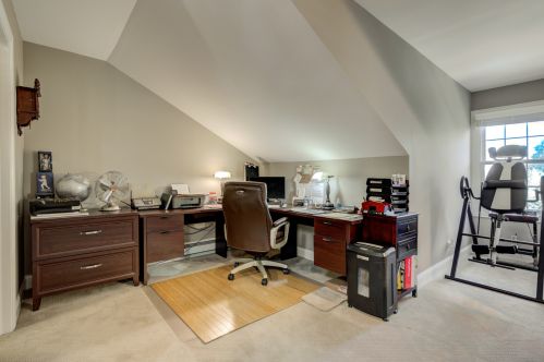 890 Somerset Dr, Carol Stream IL  60188-6078 exterior