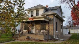1223 15th Ave, Fulton, IL 61252-1149