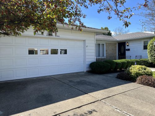 731 Torrence Dr, Springfield, OH 45503-1936