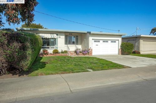18334 Melrose Ave, Hayward, CA 94541-2219