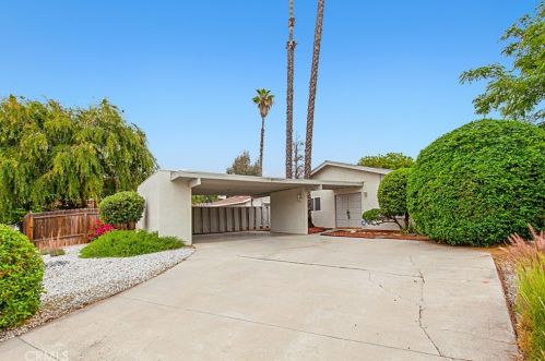 5030 Kensington Way, Riverside, CA 92507-6044