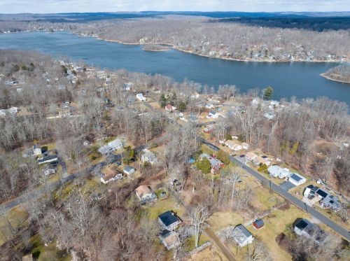 39 Wood Trl, Coventry CT  06238-3033 exterior