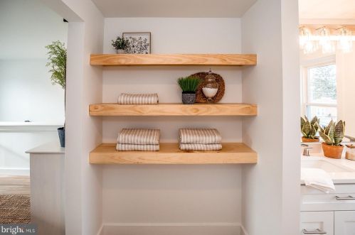 24 Ross St, Lancaster PA  17602-1940 exterior