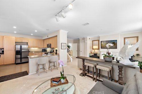 2365 Watermarke Pl, Irvine CA  92612-7695 exterior