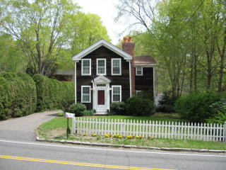 6 Weekeepeemee Rd, Woodbury, CT 06798-2001