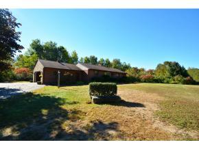 54 Evans Rd, Dover, NH 03823-7619