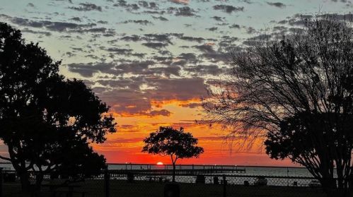 721 Bayshore, Morgans Point TX 77571 exterior