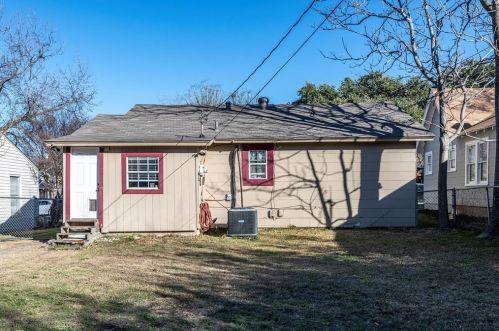 2916 Ryan Ave, Fort Worth TX  76110-3444 exterior