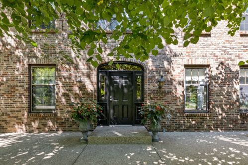 1690 Rowntree Ln, Rockford, IL 61107-2761