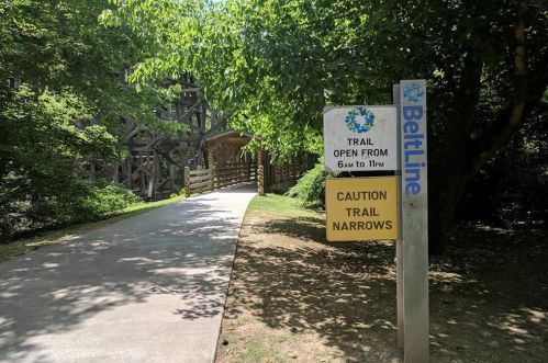 380 Hascall Rd, Atlanta GA  30309-2224 exterior
