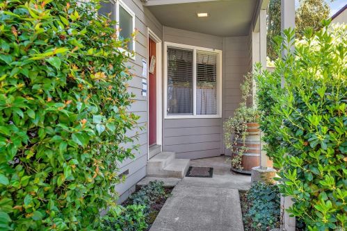 544 Westmont Ct, Healdsburg, CA 95448-3350