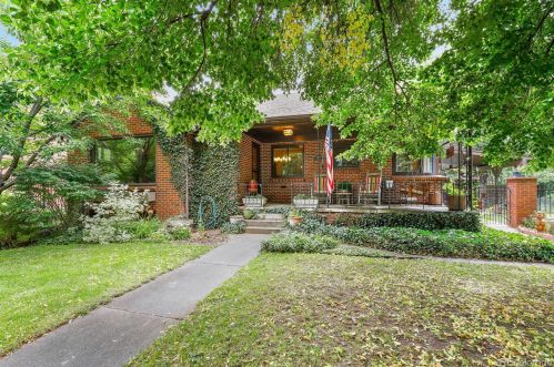 2260 Elm St, Denver, CO 80207-3809