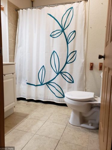 401 Charles Ave, Saint Paul MN  55103-1907 exterior