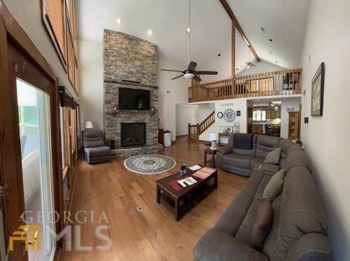 2276 Lakecrest Dr, Mayfield GA  31087-4558 exterior