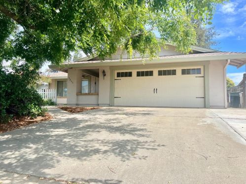1263 Nadene Dr, Arboga, CA 95901-3531