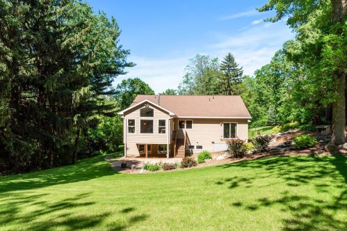 2200 Hadley St, Saint Paul MN  55119-5386 exterior