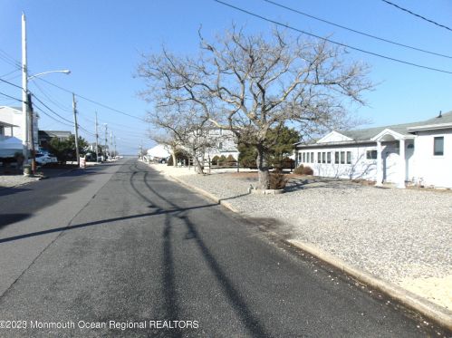 210 Bay Beach Way, Lavallette, NJ 08735-1601