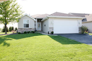 541 Linden Ln, Peotone, IL 60468-9183