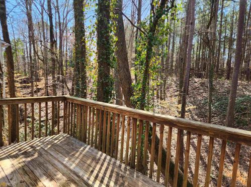 4208 Lakes End Dr, Kennesaw, GA 30144-5111