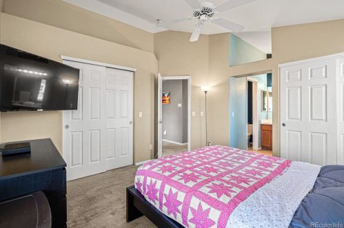 5162 Nepal Way, Aurora CO 80015-6403 exterior