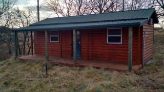 3796 33rd Rd, Dunnegan, MO 65640-9679