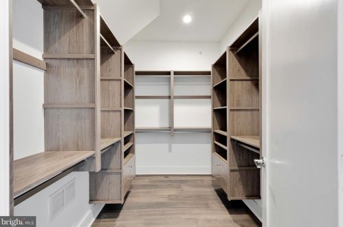 1220 Kater St, Philadelphia PA 19147-2011 exterior