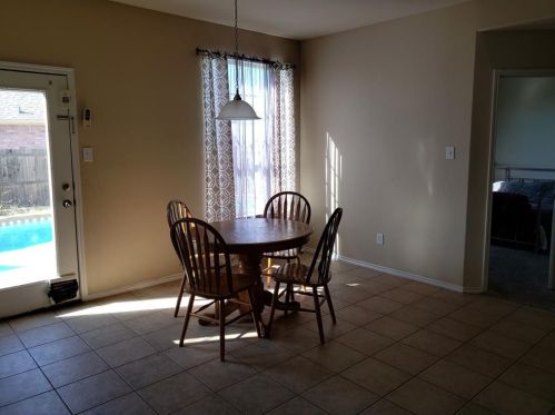 2701 Whisper Ct, Midlothian TX  76063-5096 exterior