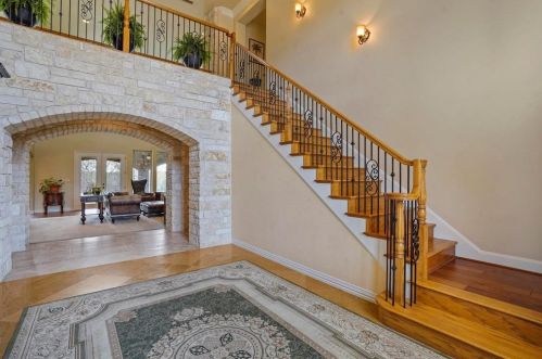 2011 Grn Wing, Granbury TX 76049-5576 exterior