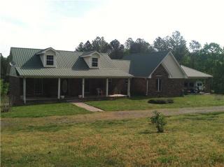 5024 Moorefield Rd, Cunningham, TN 37052-4701