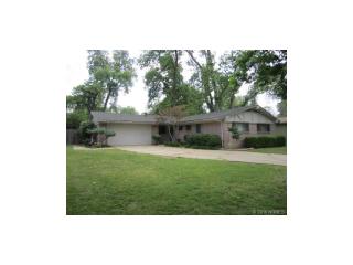 1617 56th Pl, Tulsa OK  74105-8021 exterior