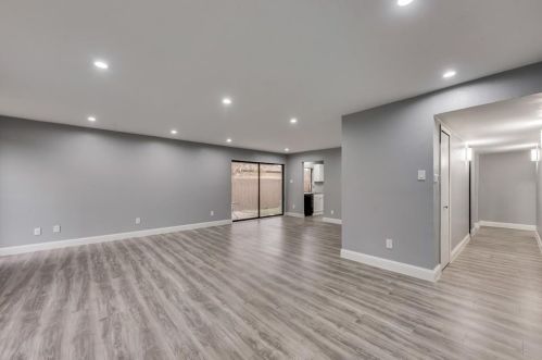 2230 Bowie Dr, Carrollton TX 75006-7754 exterior