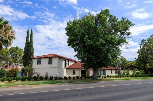 1267 Canal Dr, Turlock CA  95380-4159 exterior