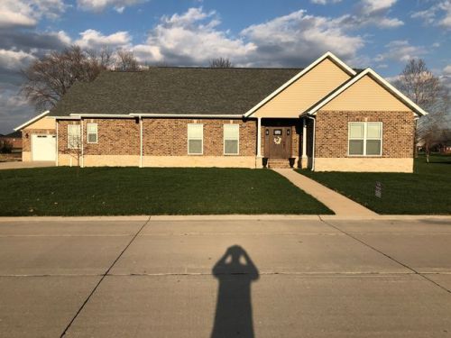 1156 Lakeview Dr, Breese, IL 62230-1168