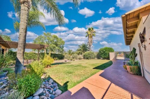 2509 Vermont St, Ramona, CA 92065-3821