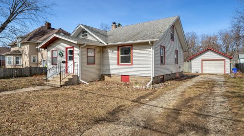 1421 Burton St, Rockford, IL 61103-4610