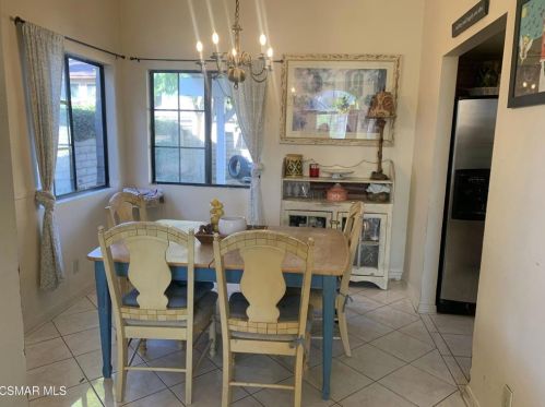 2429 Rdg Vw Ct, Simi Valley CA 93065-1923 exterior