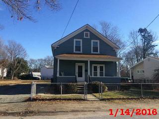 152 Budlong Ave, Warwick, RI 02888-2244