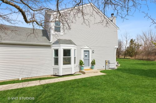 498 Nicole Dr, Hanover Park, IL 60103-5197