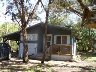 102 Tobacco Rd, Whitney, TX 76692-4594