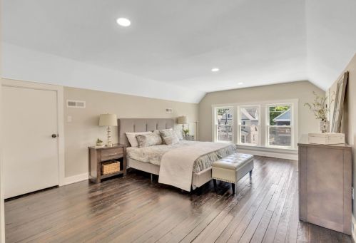 1912 Delaware Ave, Cincinnati OH  45212-3621 exterior