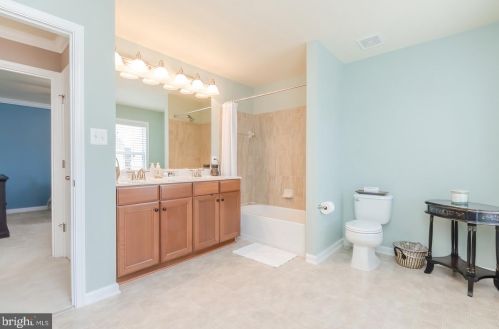 169 Colonial Dr, Charles Town WV 25414-4920 exterior