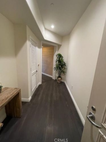 670 Caruso Ave, Glendale CA  91210-1519 exterior